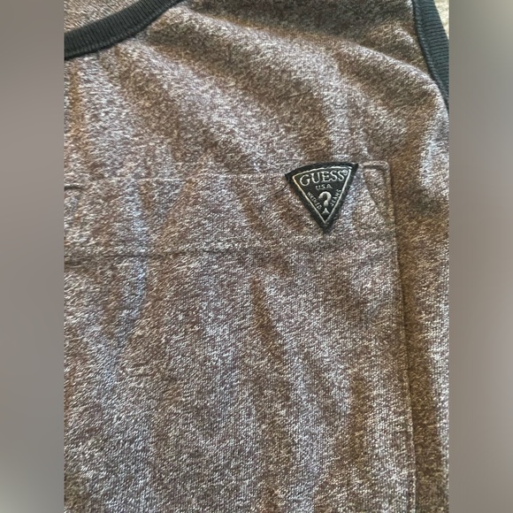 2 XL Y2K Late 2000s Guess Tank Top Gray Sleeveless Muscle Pocket Logo Mens - Picture 4 of 5